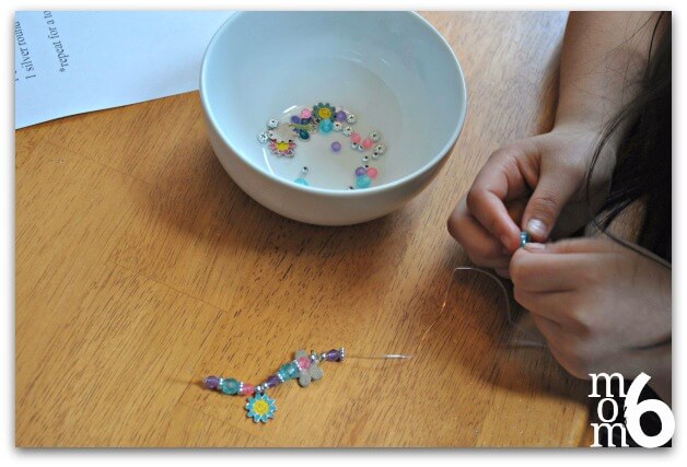 jewelry making craft for a party