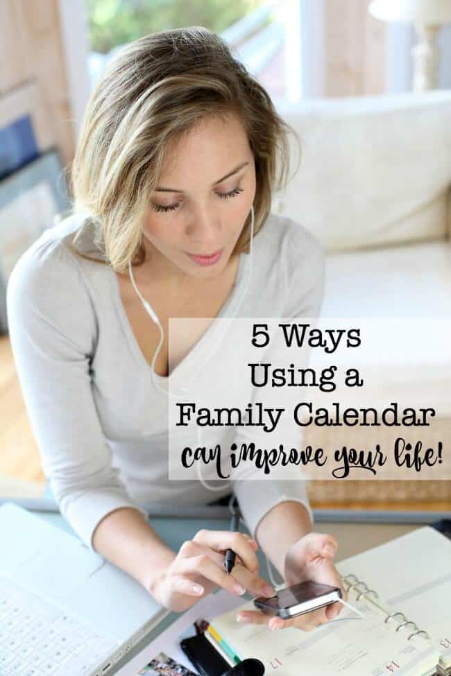 With all that Moms juggle- activities, appointments, birthdays, holidays, deadlines- it can be completely overwhelming to keep track of all! Which is why Moms need a great family calendar that works for them! Here's why!