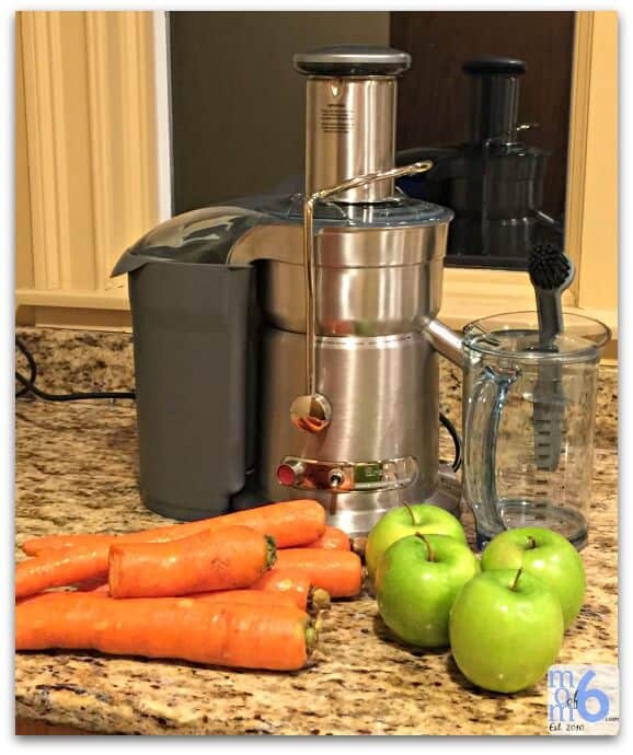Like you I’ve heard all about the health benefits of juicing. I have also heard that lots of people were juicing to lose weight, but there was one thing that stopped me in my tracks. I, um…. hate veggies. Here's how I learned to make juicing to lose weight work for me!