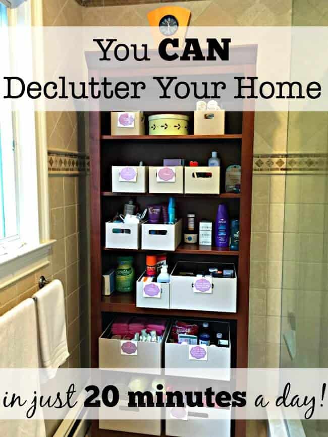 Forget the KonMari method of doing it all at once! What busy Mom has time for that? You CAN declutter your home in just 20 minutes per day!